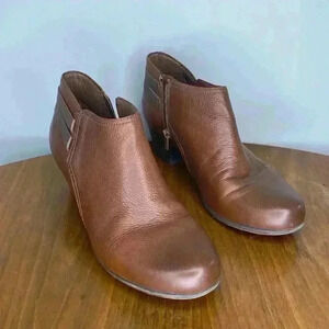 Clarks Valarie 2 Ashly Women's Ankle Boots Size 9.5 W